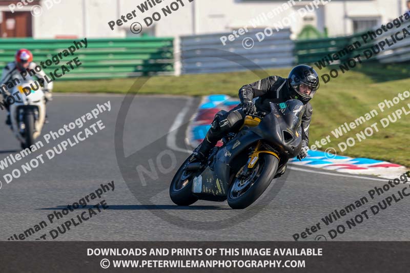 PJM Wedding Photography;enduro digital images;event digital images;eventdigitalimages;mallory park;mallory park photographs;mallory park trackday;mallory park trackday photographs;no limits trackdays;peter wileman photography;racing digital images;trackday digital images;trackday photos